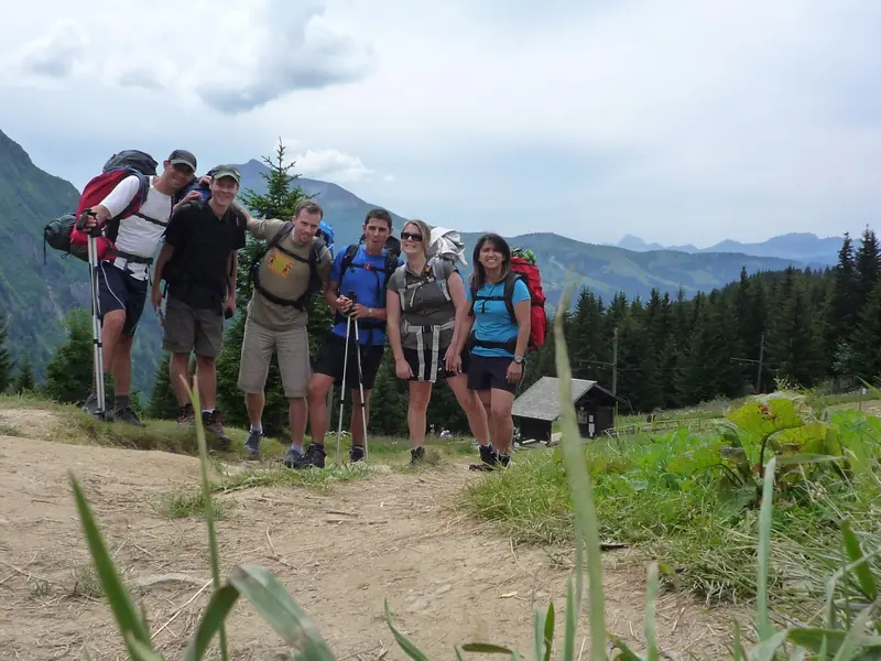 Toute l’équipe sur le sentier